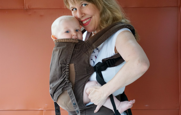 babybaby.se_nursing_babycarrier_sildeshow11